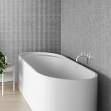 Lune 1700mm Matte White Oval Freestanding Bath